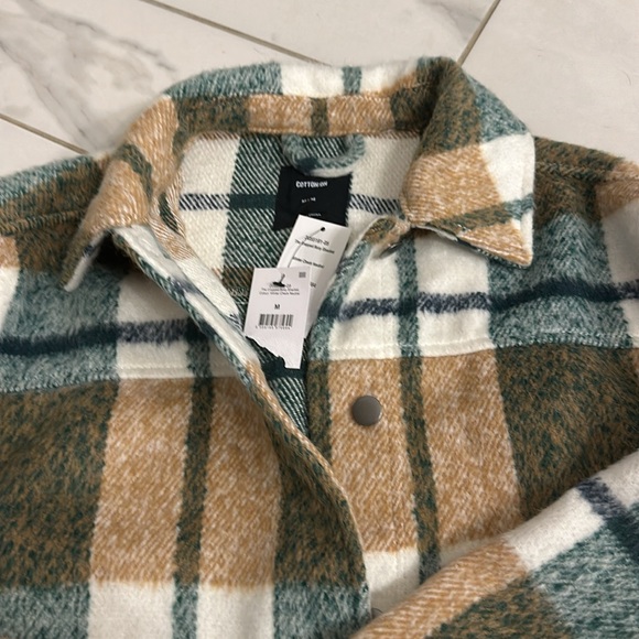 Cotton On plaid shacket in Green and Brown - Picture 2 of 6